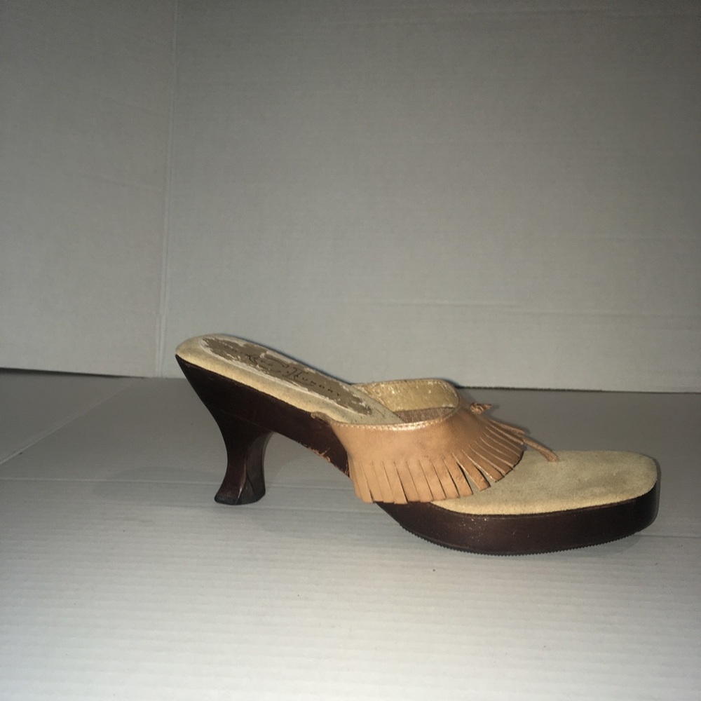 Chinese Laundry Leather Sandal Size 6.5 DOTD